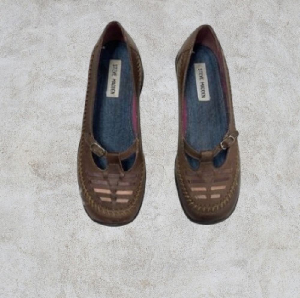 Steve Madden Brown Mary Jane Buckle Flats With Purple Lacing 7.5